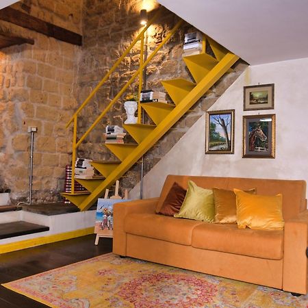 Carlito'S House- Un'Intera Casa Al Centro Storico Apartment Наполи Екстериор снимка