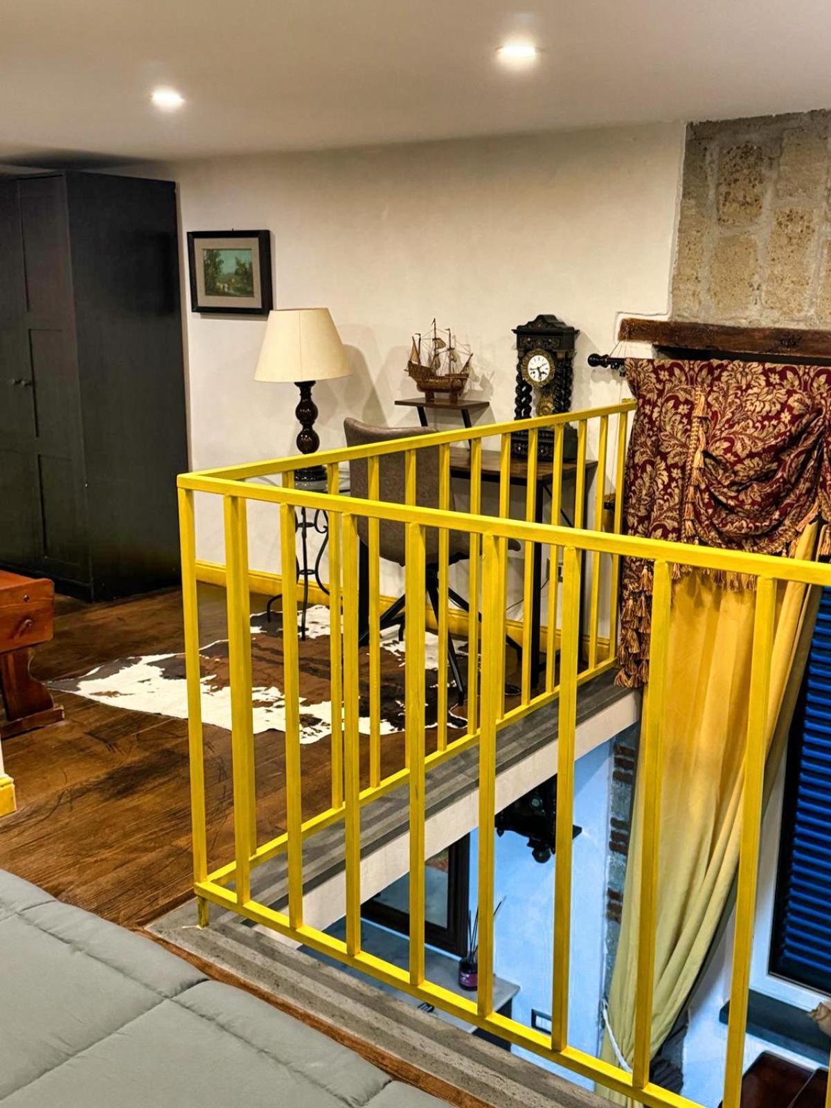 Carlito'S House- Un'Intera Casa Al Centro Storico Apartment Наполи Екстериор снимка